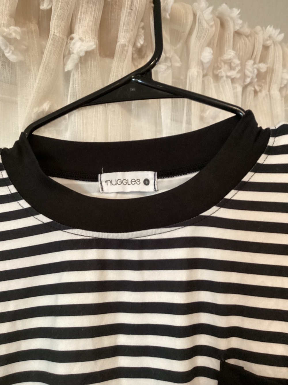 NUGGLES Women’s Small Top - Picture 2 of 3